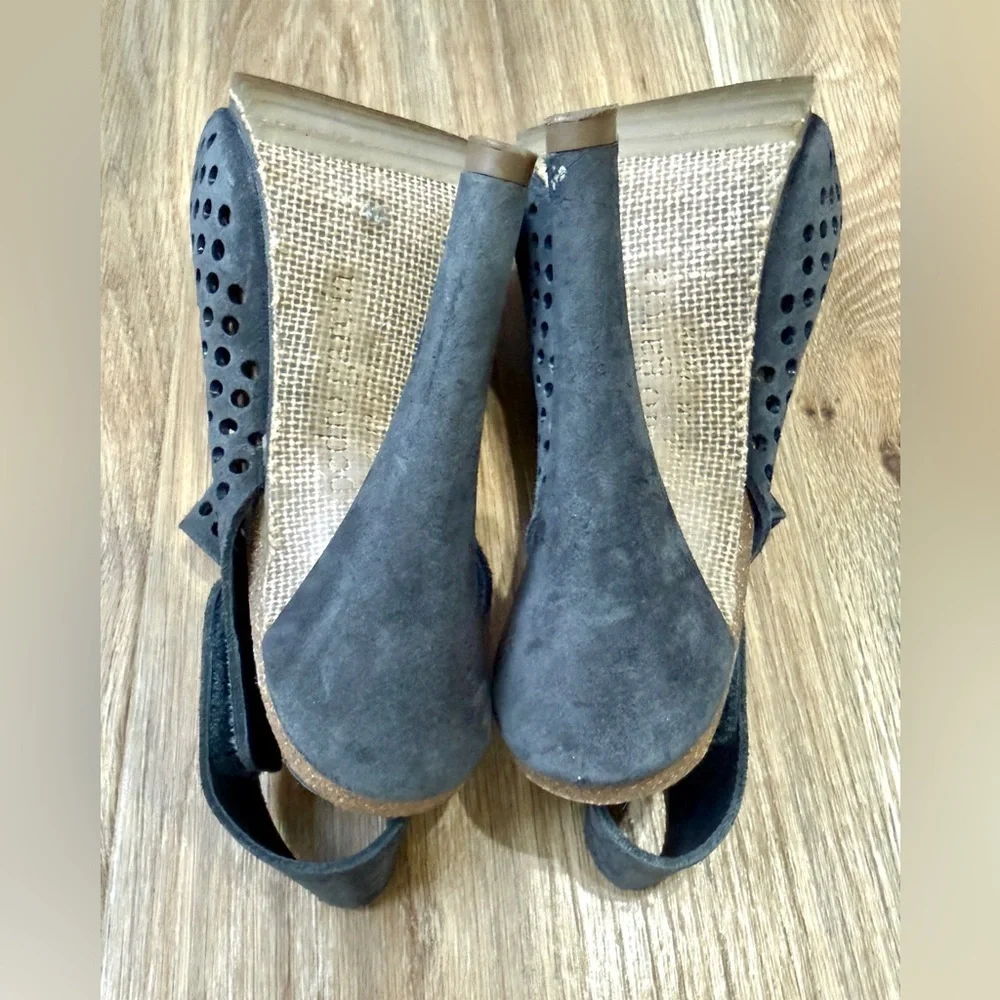 Pedro Garcia Spain Perforated Suede Platform Slingback Heels Size 40